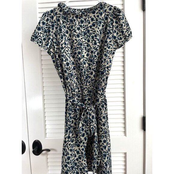 Loft Navy Blue and Stone Floral Short Sleeve Dress with Tie and Ruffels Sz MP - Picture 2 of 9
